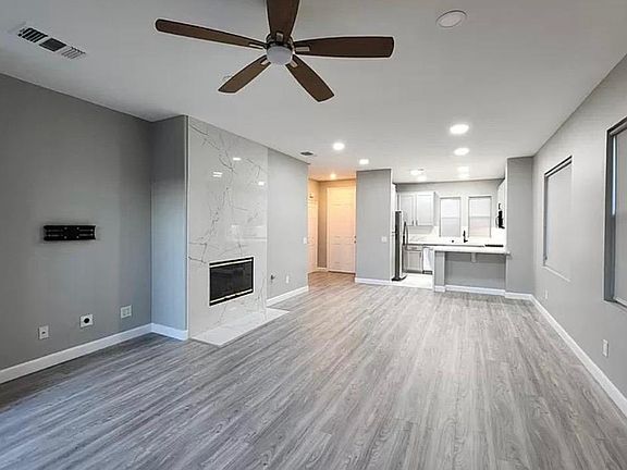 3rd image of 1553 Cricket Dr