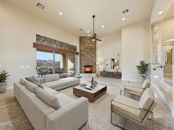 3rd image of 13846 N SUNFLOWER Drive