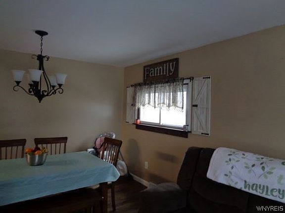 2nd image of 125 Greenwood Ave