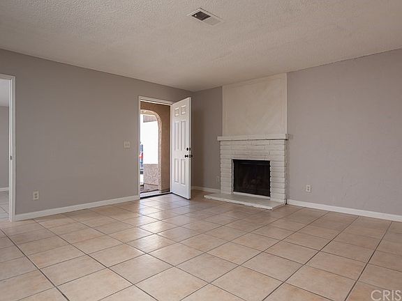 3rd image of 40012 174th St E