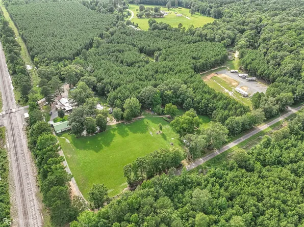 126 Oscar Kilpatrick Rd, Gibsland, LA 71028