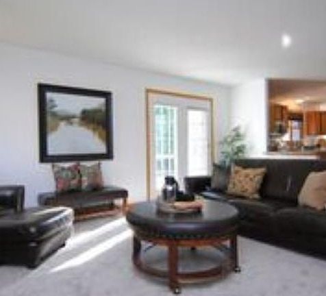 3rd image of 12665 Dover Dr