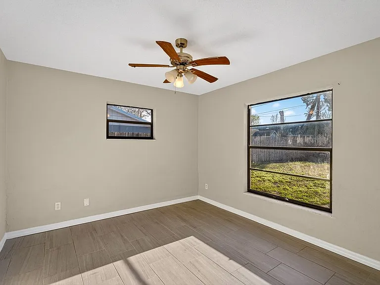 1956 Red Cedar Cir — Photo 36
