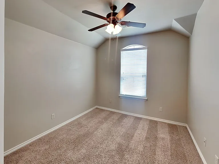 725 Dusty Trl — Photo 19