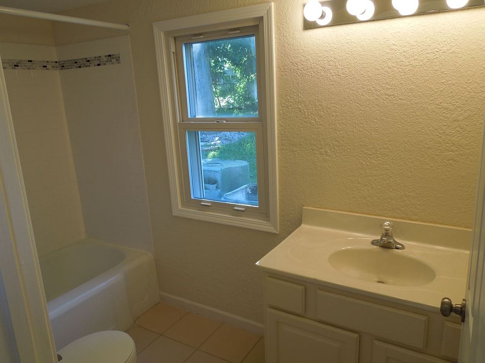 2nd image of 3735 High Dr