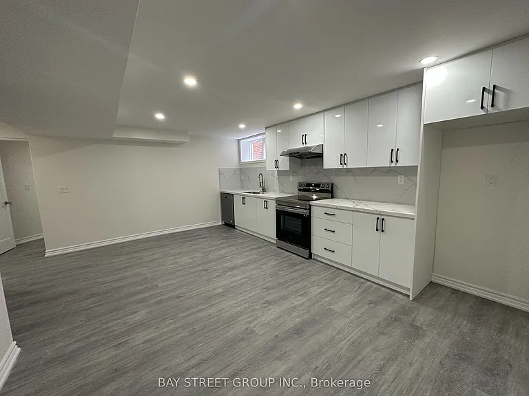17 Kilkenny Dr #LOWER — Photo 5