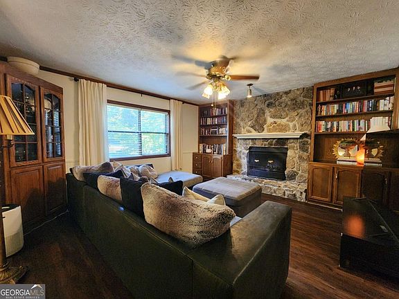 3rd image of 4225 Spring Gate Dr