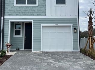 7590 Deer Valley Cir, Tampa, FL 33635