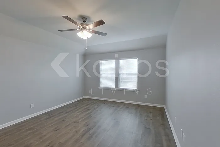 122 Santiago Ct — Photo 12