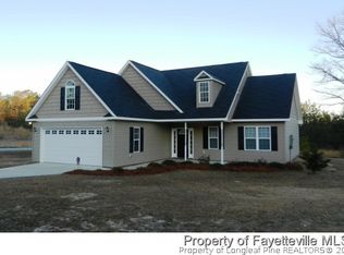 18 Navaho Trl, Sanford, NC 27332