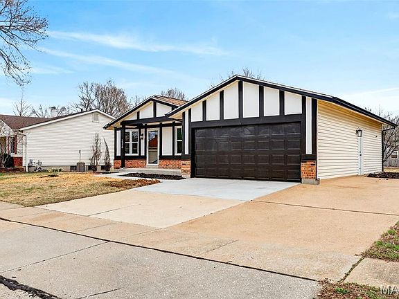4th image of 15550 Fox Plains Dr