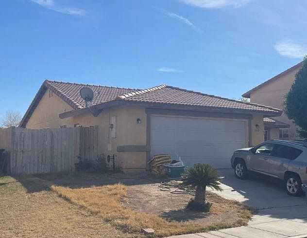 1st image of 1142 Mesquite Ave