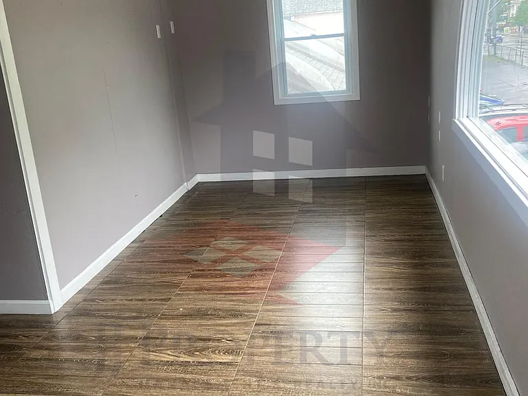 319 Pocasset Ave #4 — Photo 6