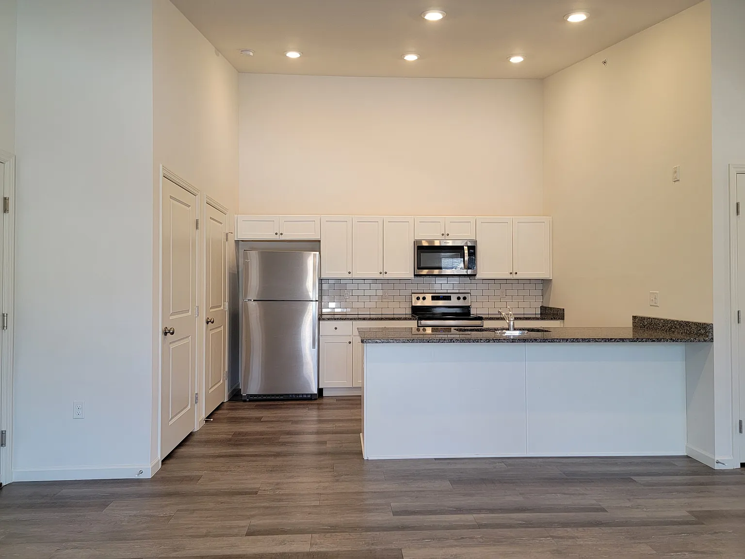 2 bed, 1106 sqft, $1,795 — Photo 2