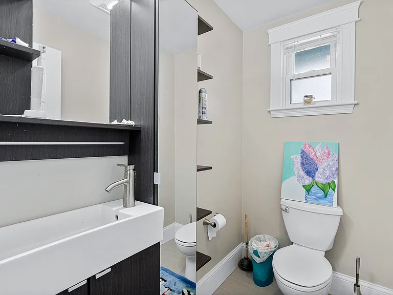 79 Saxton St #3 — Photo 11