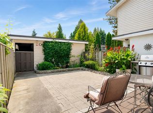 610 McKenzie Ave #27, Saanich, BC V8Z2A7