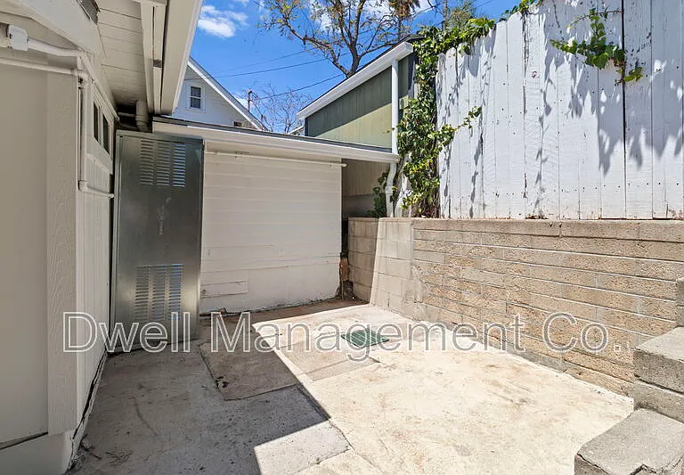 4535 Upland St — Photo 17
