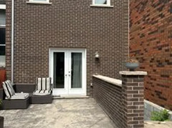 687 Richmond St W, Toronto, ON M6J 1C4