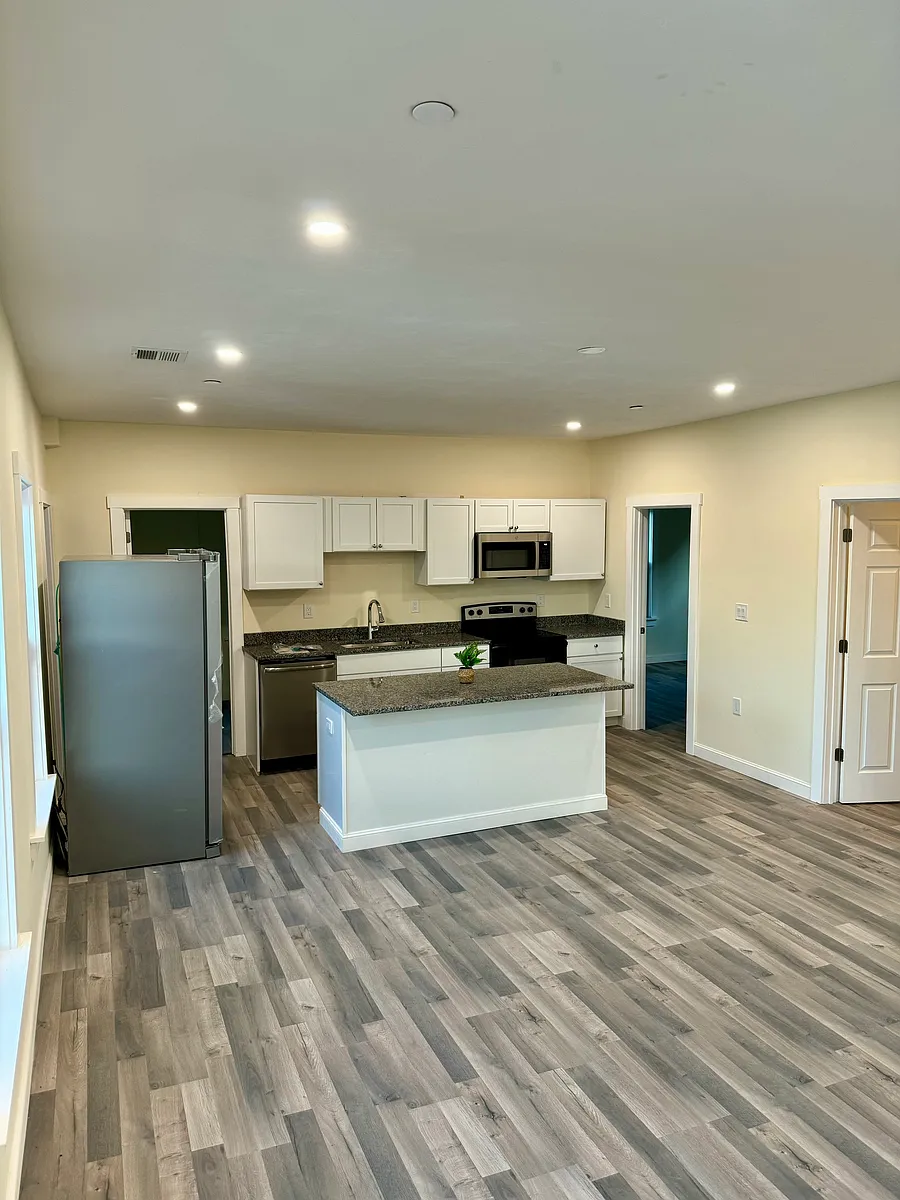Building Photo - 57 Coral St #3
