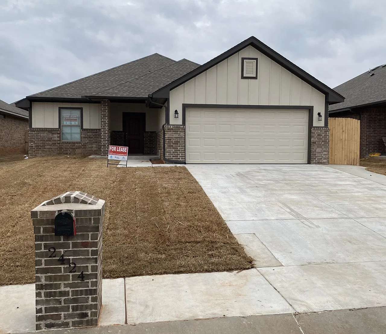 2424 Alta Vista Lane - 1 — Photo 1