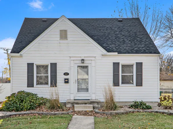 31407 Brown St, Garden City, MI 48135
