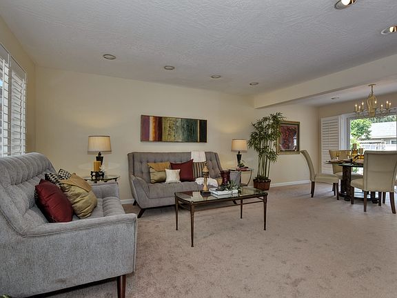 5th image of 4282 Funston Dr