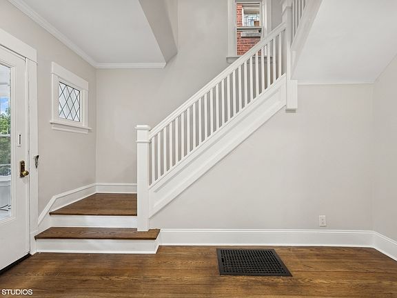 4th image of 4833 N Saint Louis Ave