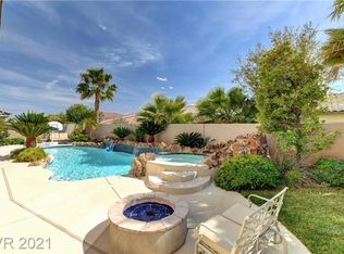 9303 Enchanted Grove Ave, Las Vegas, NV 89149
