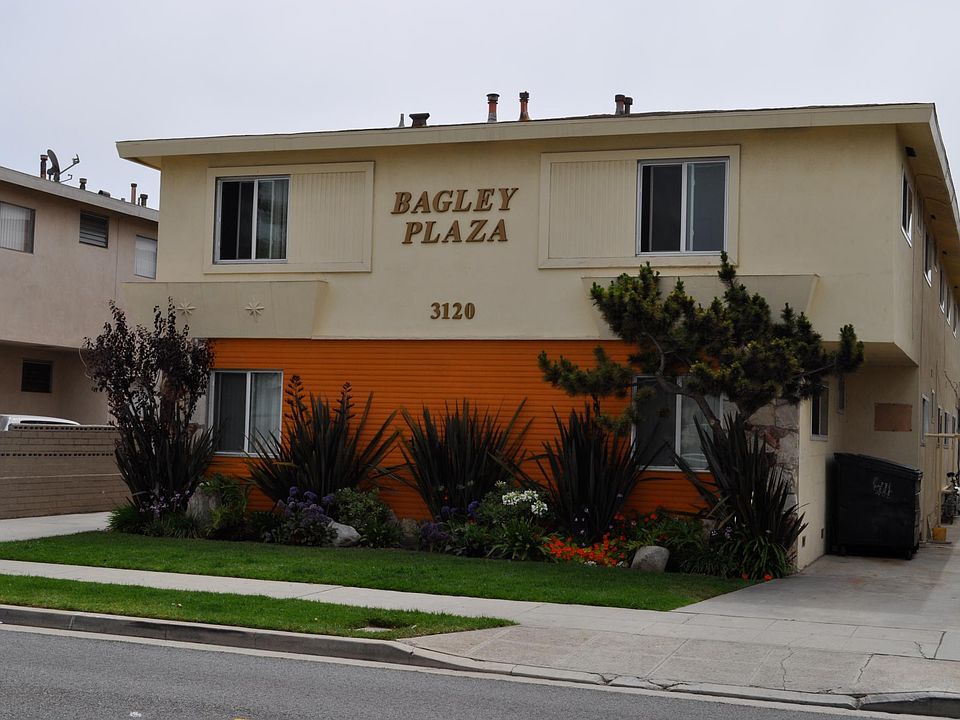 1st image of 3120 Bagley Ave APT 7