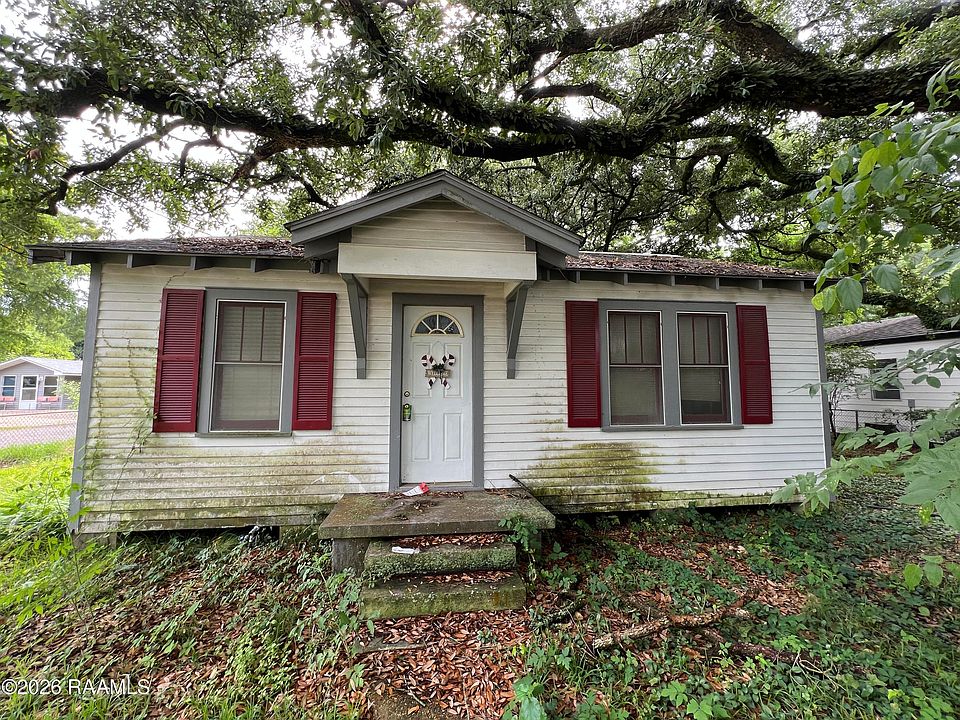 1st image of 301 Thelma Dr