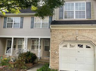 76 Heatherwood Dr, North Brunswick, NJ 08902