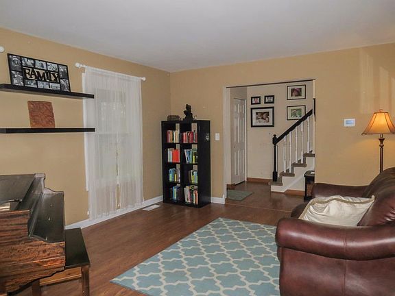 4th image of 1797 Hamlet Dr