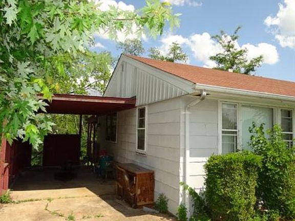 3rd image of 9773 Royalton Ct