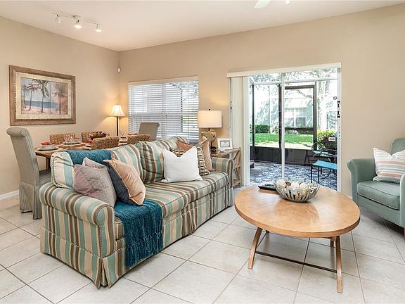 4th image of 2457 CARAVELLE CIRCLE