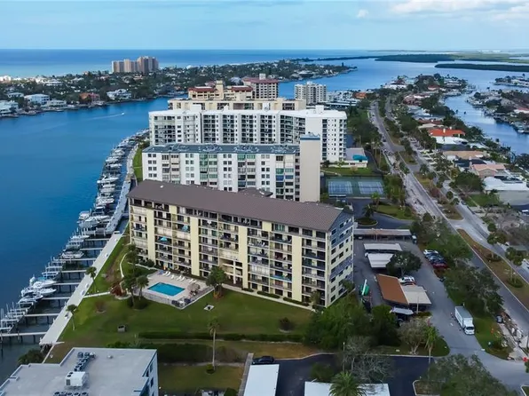 650 Island Way APT 206, Clearwater, FL 33767