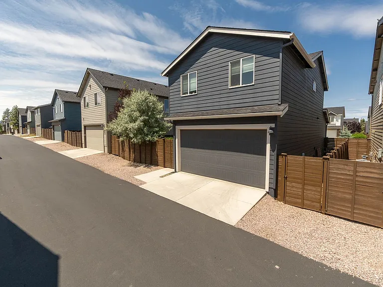 20581 SE Evian Ave — Photo 20