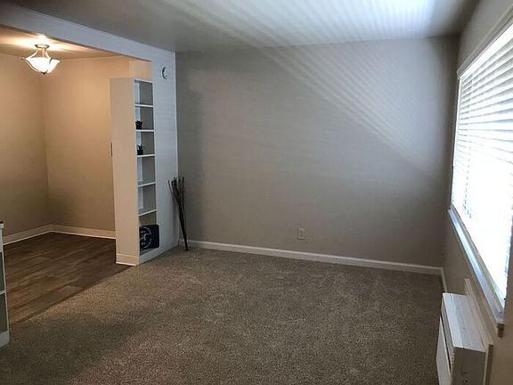 2nd image of 2900 Marconi Ave APT 23