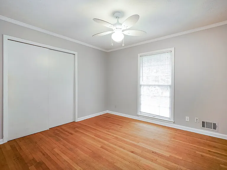 6166 Queens Rd — Photo 13