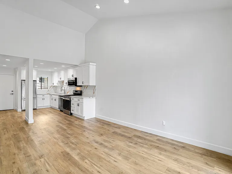1410 Coronado Ave #8 — Photo 7