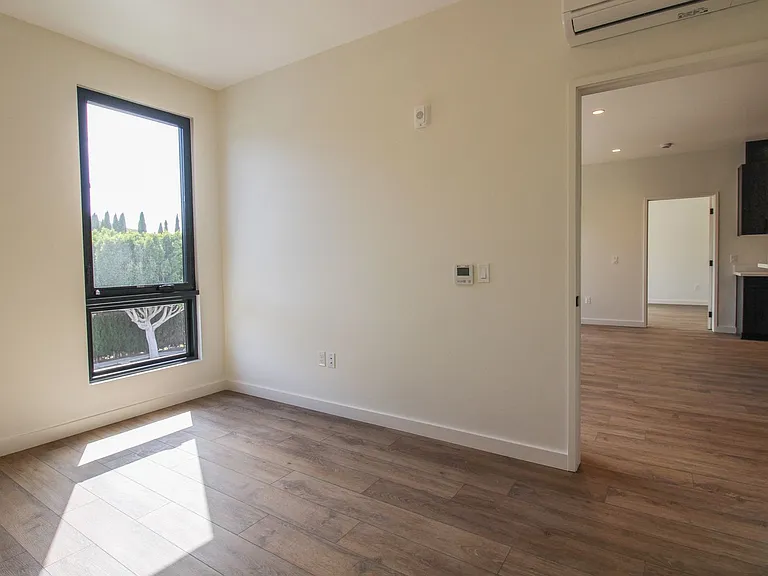 Newly Built Luxury Apartments in San Luis Obispo "Little Italy" — Photo 61