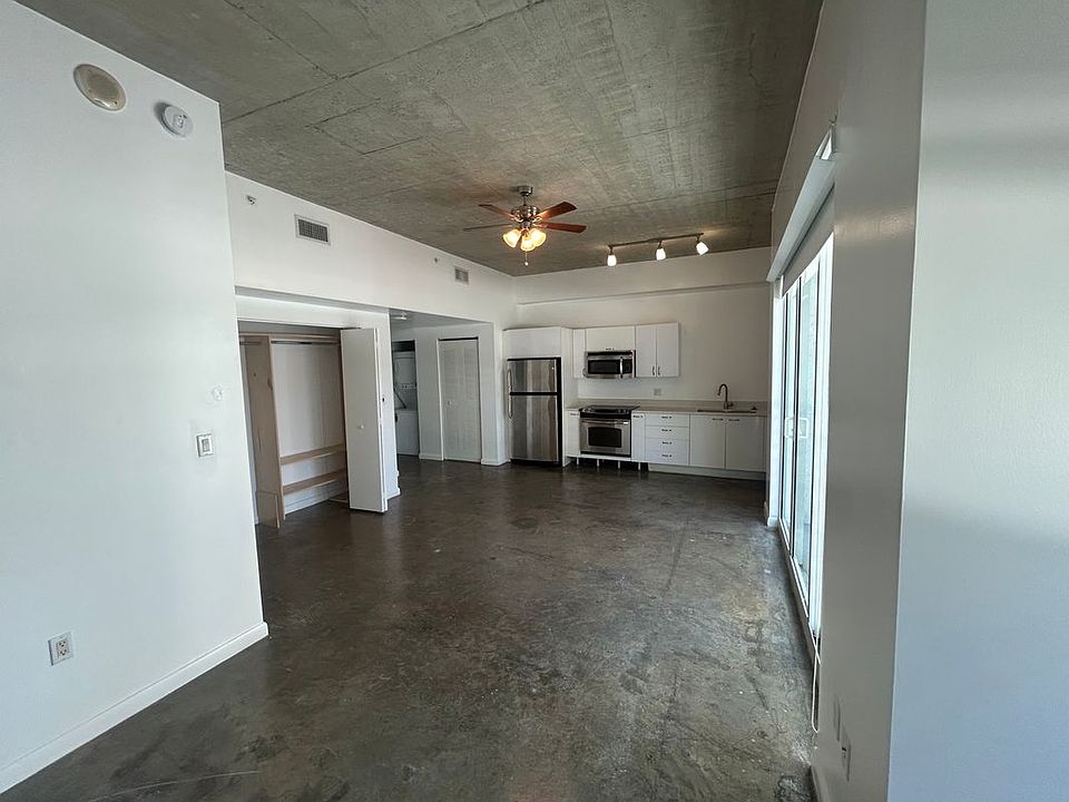 2nd image of 133 NE 2nd Ave APT 510