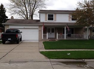 35662 Ellsworth Dr, Sterling Heights, MI 48312