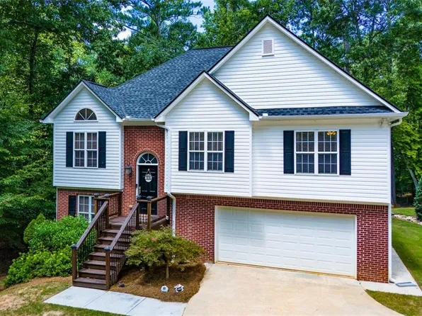 5235 Hilltop Dr, Villa Rica, GA 30180