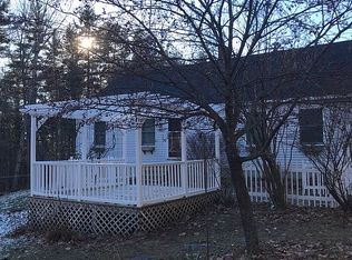 23 Sunflower Ln, Sidney, ME 04330