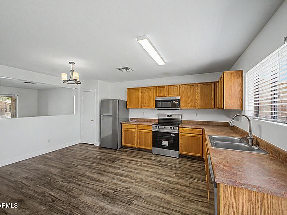 5th image of 43782 W SAGEBRUSH Trail