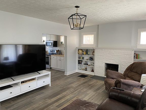 4th image of 515 Fairwood Ave
