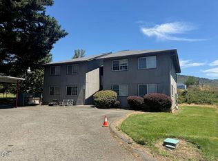 2145 NW Heidi Ln, Grants Pass, OR 97526