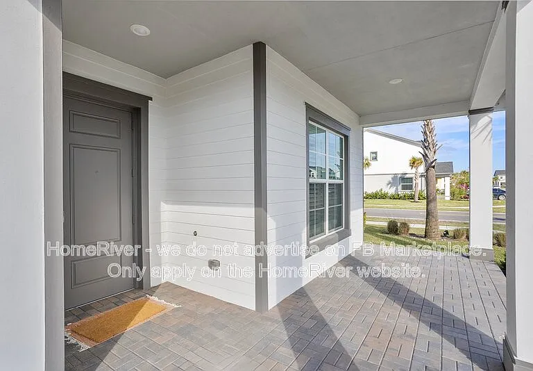 19043 Broad Shore Walk — Photo 2