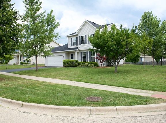 2nd image of 1391 Dahlgren Ln