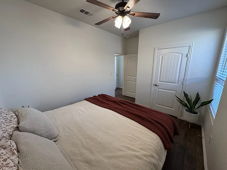 1710 Wrigley Dr — Photo 13
